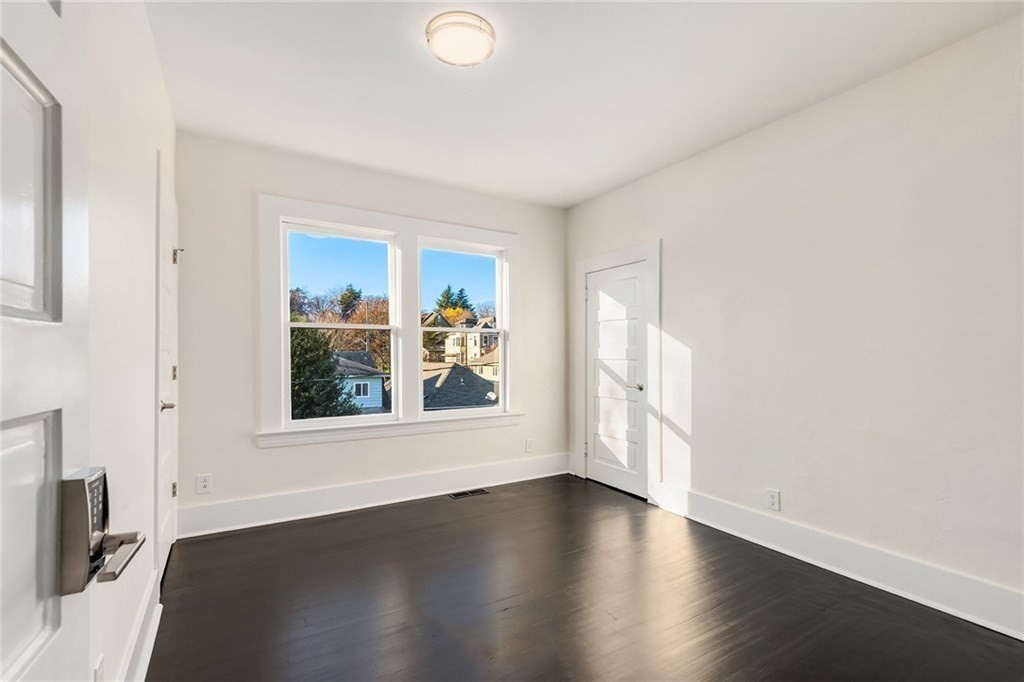 upper bedroom